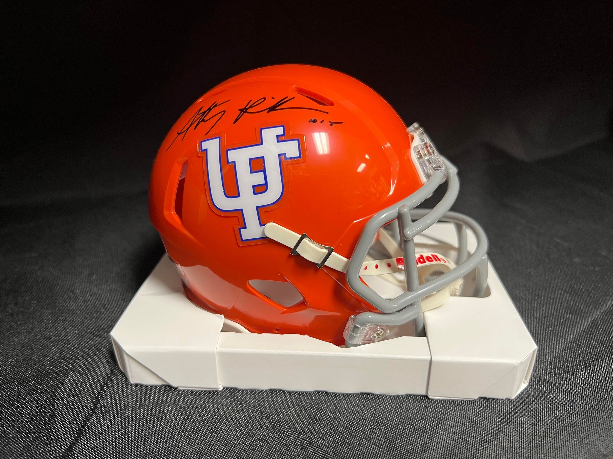 11 new orange helmets: Richardson forced to grow up quickly